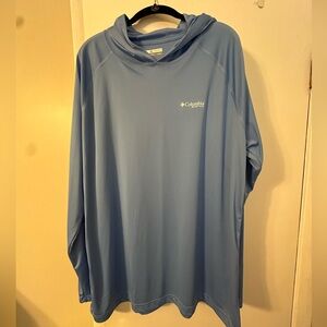 Columbia long sleeve hooded Omni-shade shirt